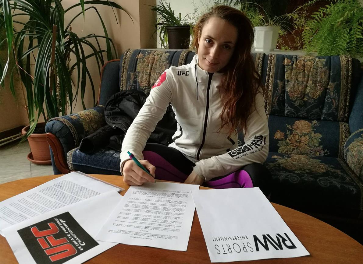 Po Zsluze Odmnna Lucie Pudilov Podepsala Nov Kontrakt S UFC